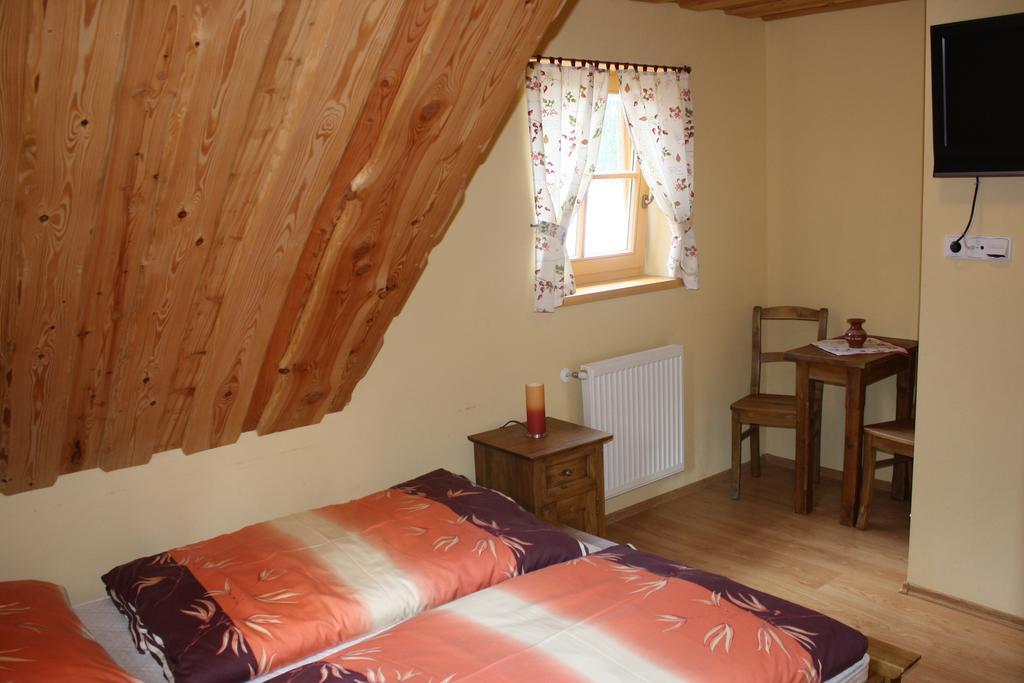Koliba U Kuba A Rekreacne Domy Hrustin Kamer foto